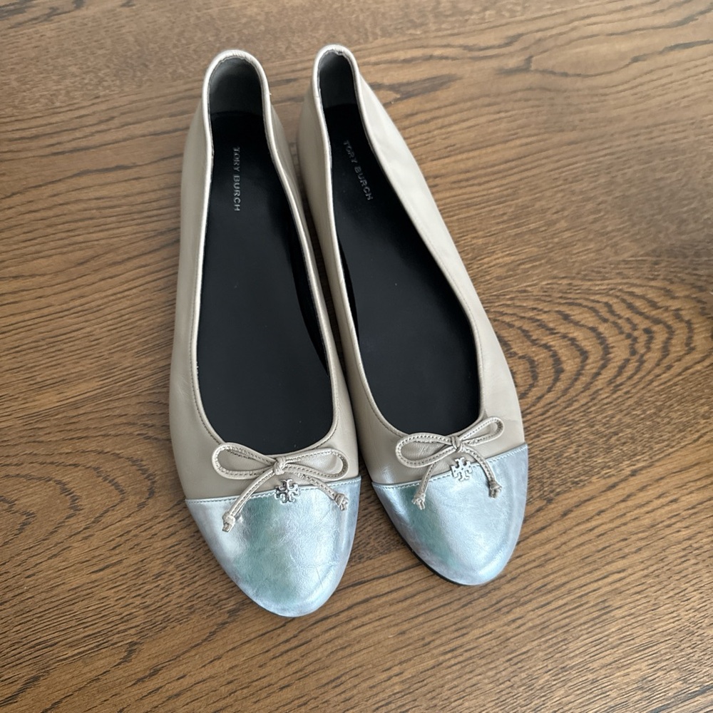 Tory Burch Silver and Beige Ballet Flats size 11
